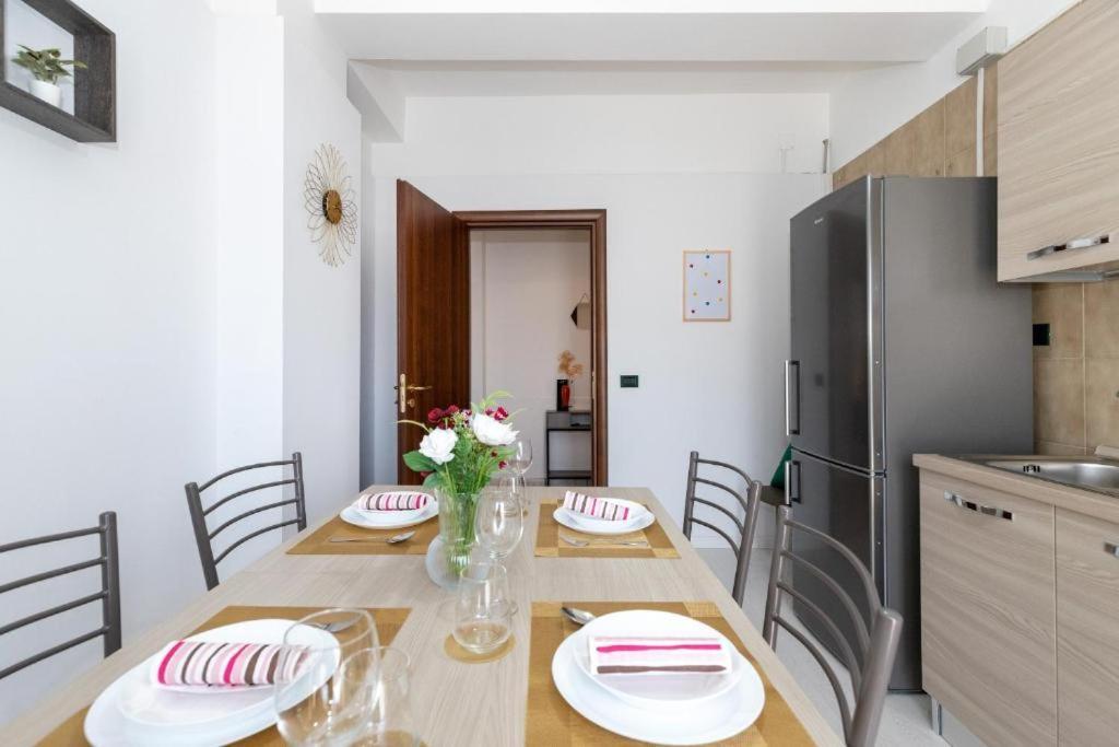Medea Home Катания Экстерьер фото