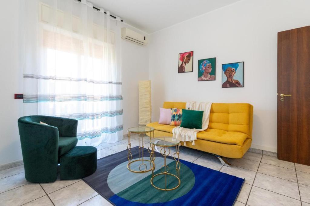 Medea Home Катания Экстерьер фото